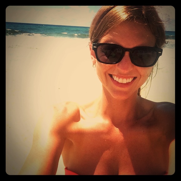 Meet your Posher, Amy - Picture 1 of 1